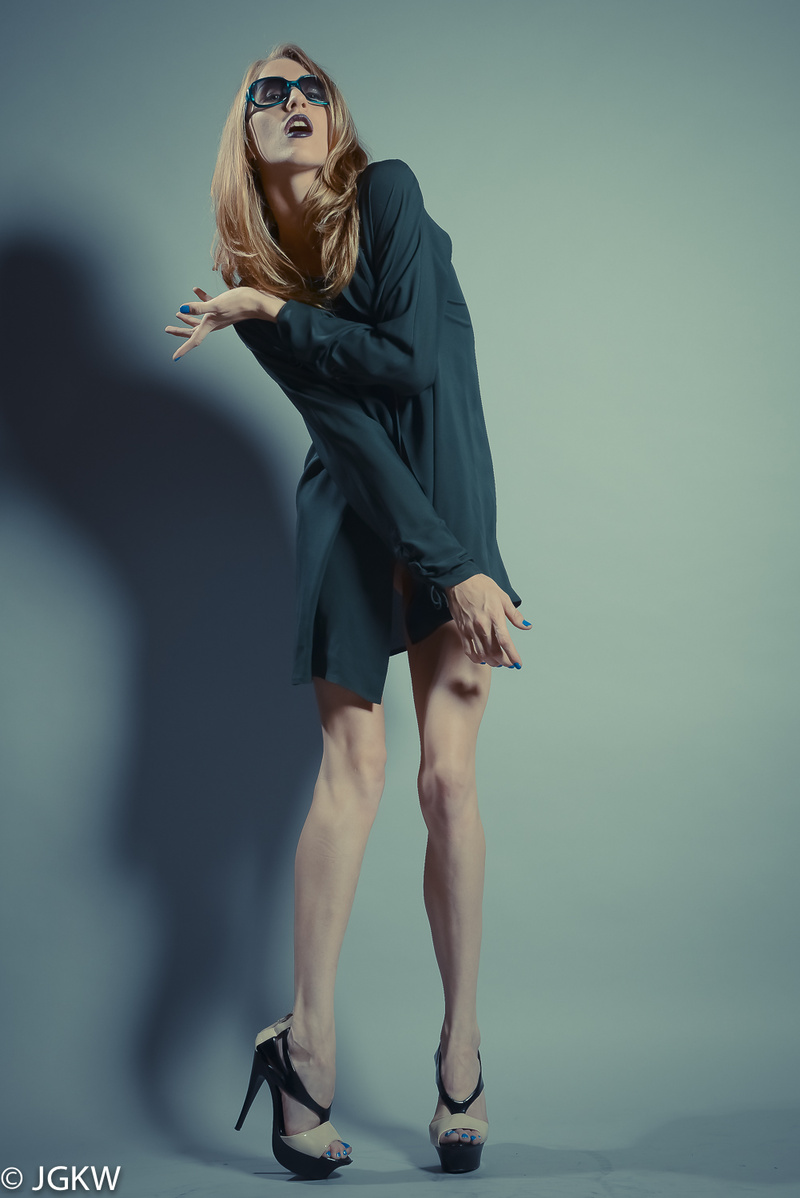 Female model photo shoot of Lindsay Jayne Latham by Jorge Kreimer