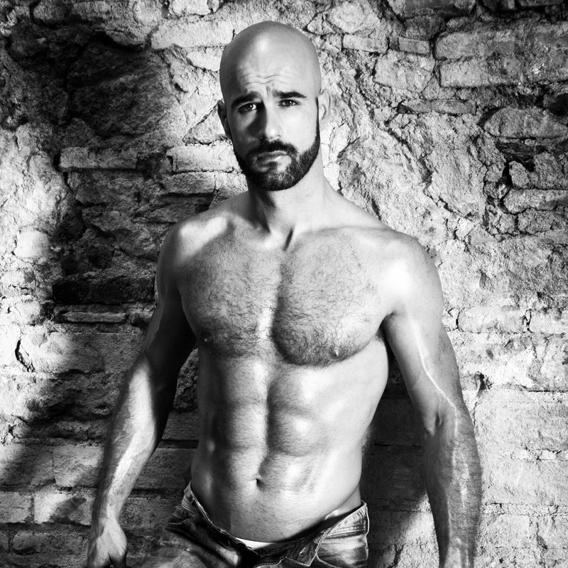 Male model photo shoot of Manu Gasso in Barcelona