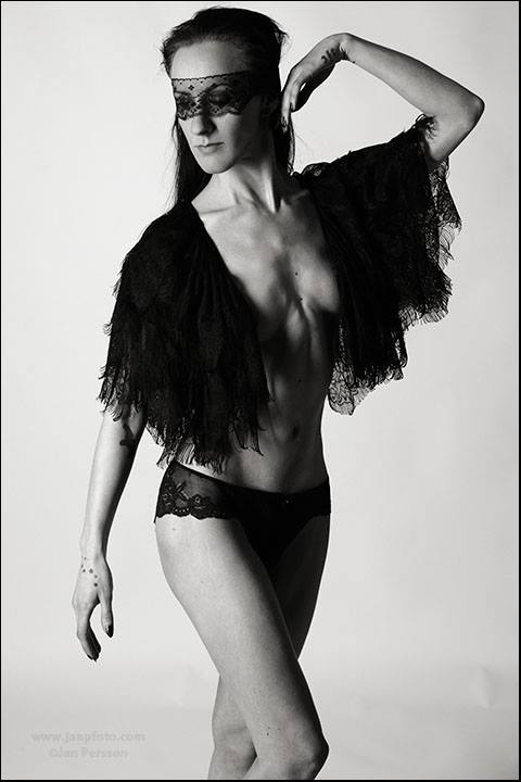 Female model photo shoot of Myrtha Meadows