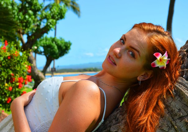 Female model photo shoot of AnnaZ in Hawaii