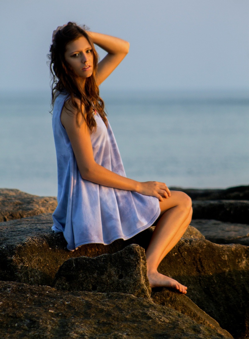 Female model photo shoot of Jenna Venuti