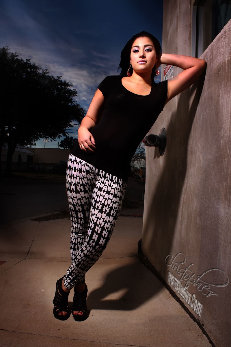 Female model photo shoot of CARLA Y CALDERON in Dallas,TX