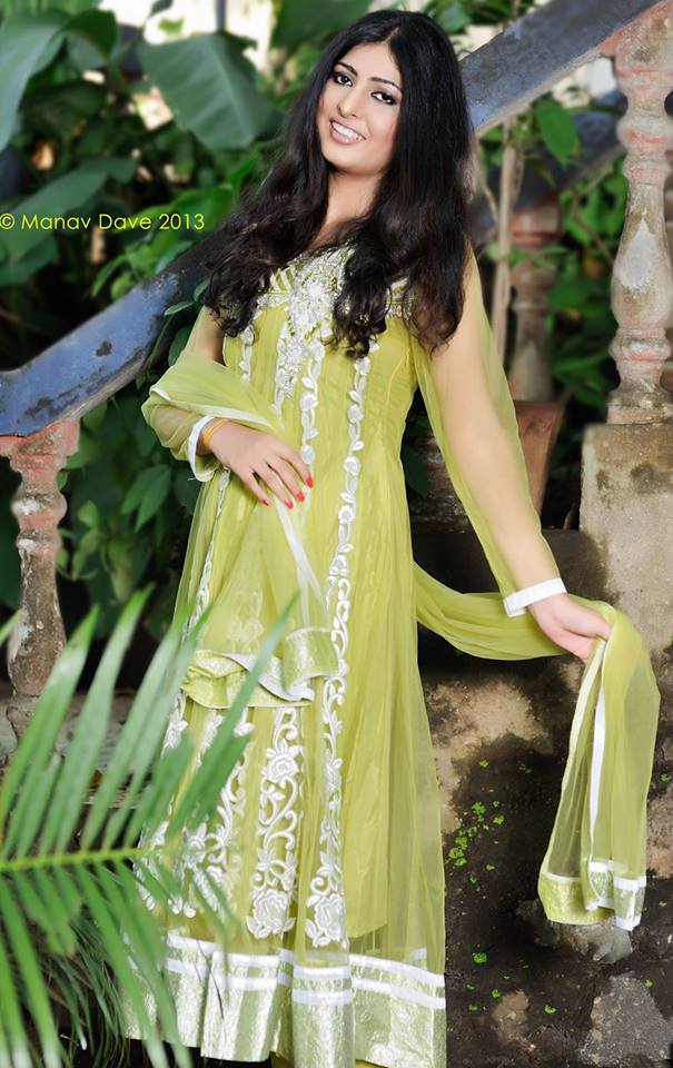 Female model photo shoot of neha sahni