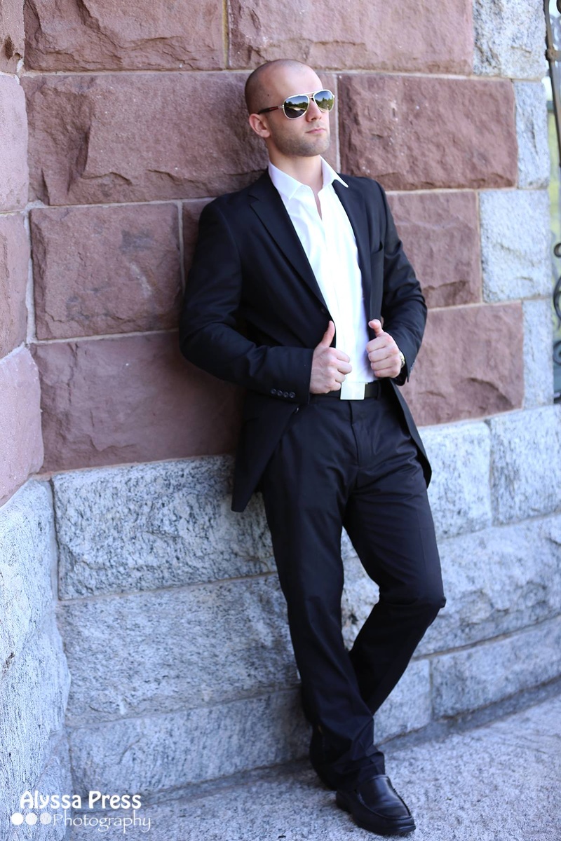 Male model photo shoot of Jason Rose in Lambert Castle