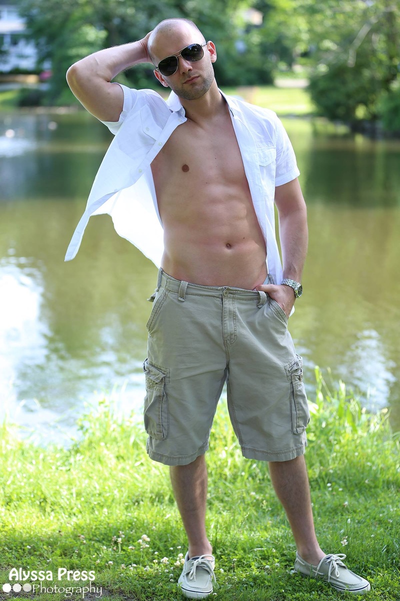 Male model photo shoot of Jason Rose