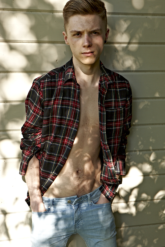 Male model photo shoot of Jack Wells by billy boyd
