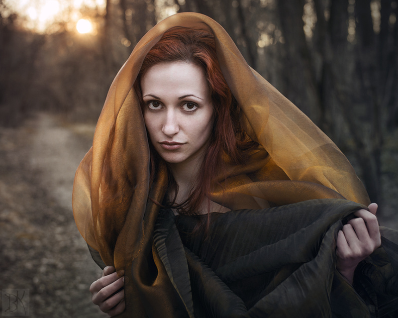Female model photo shoot of Arlecch