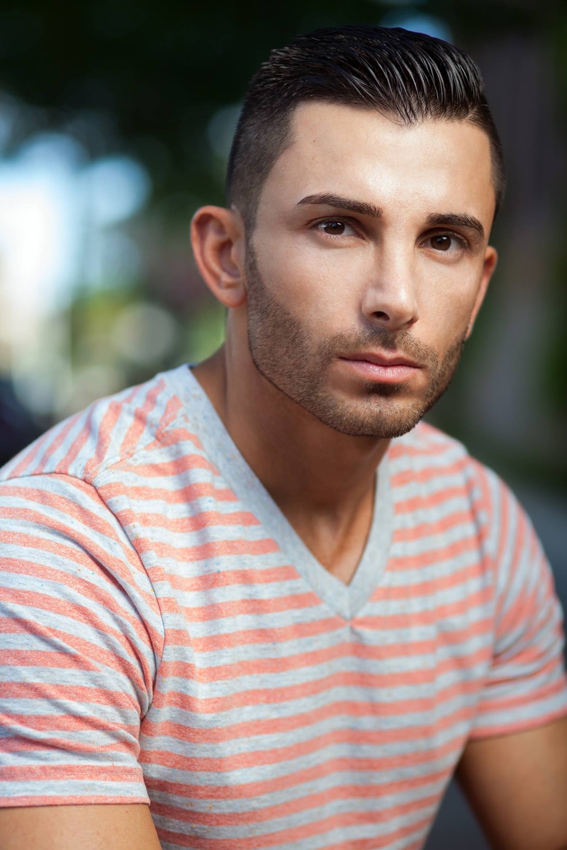 Male model photo shoot of Simon Hanna in Royal Oak, MI