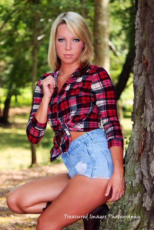 Female model photo shoot of Brooke Alexis by Treasured Images of Fla in Fairhope, AL