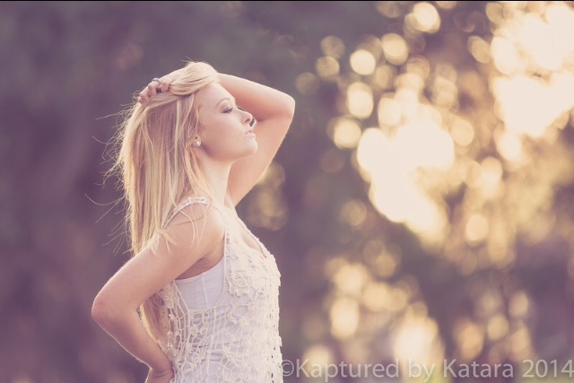 Female model photo shoot of Kayla Dennis