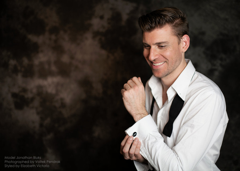 Male model photo shoot of Jonathan Bluks