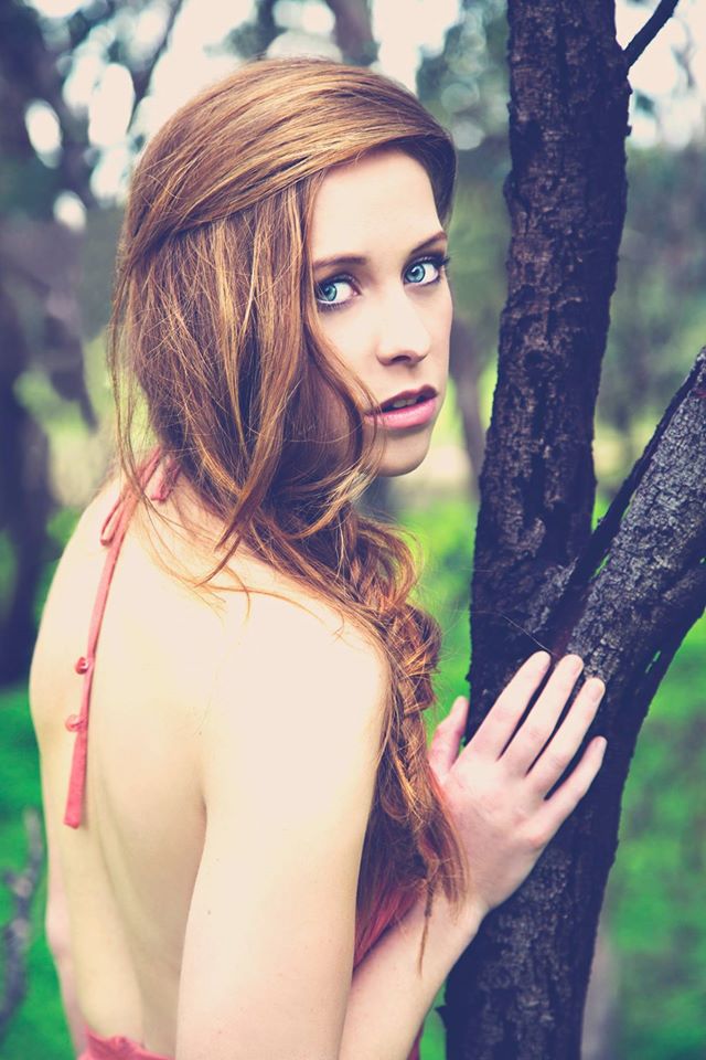 Female model photo shoot of Alyssa Norman
