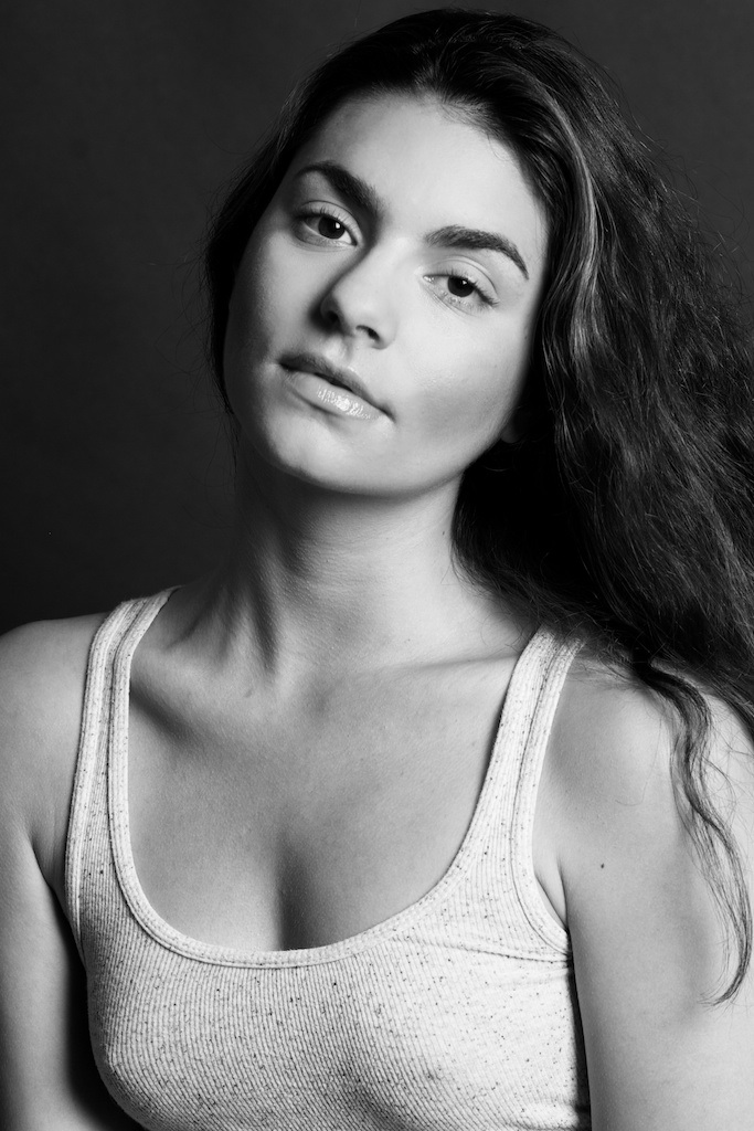 Female model photo shoot of Jocelin Albor