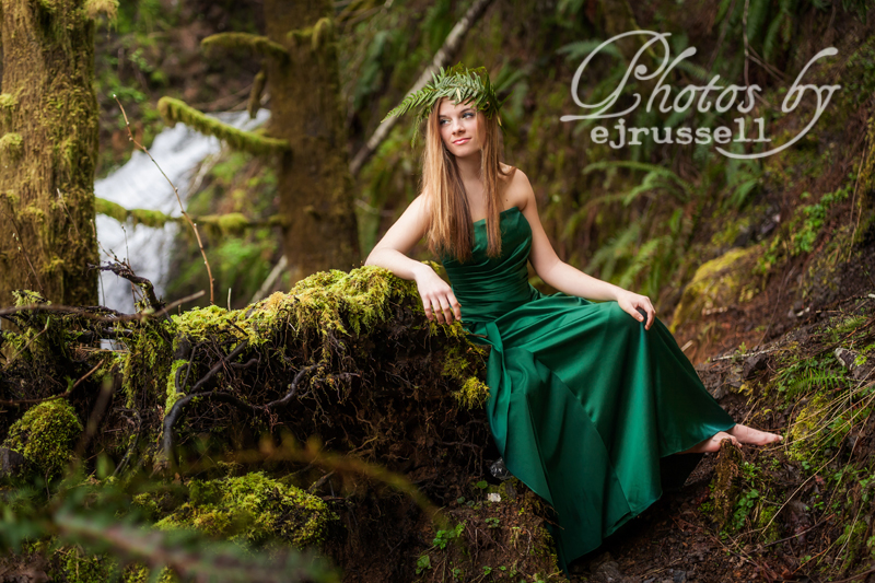 Female model photo shoot of photosbyejrussell in Oregon