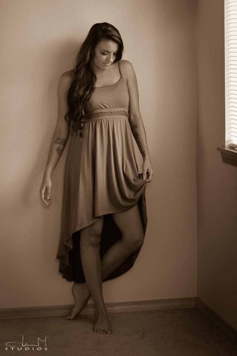 Female model photo shoot of Victoria Kain by johnmstudios in Auburn, Washingotn