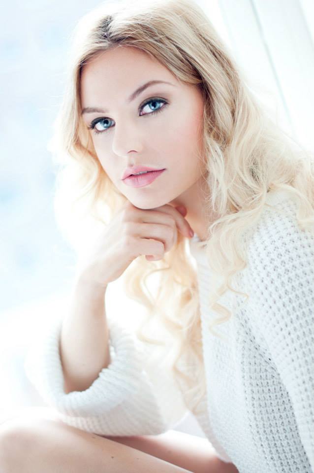 Female model photo shoot of IsabellePersson in Karlstad Sweden