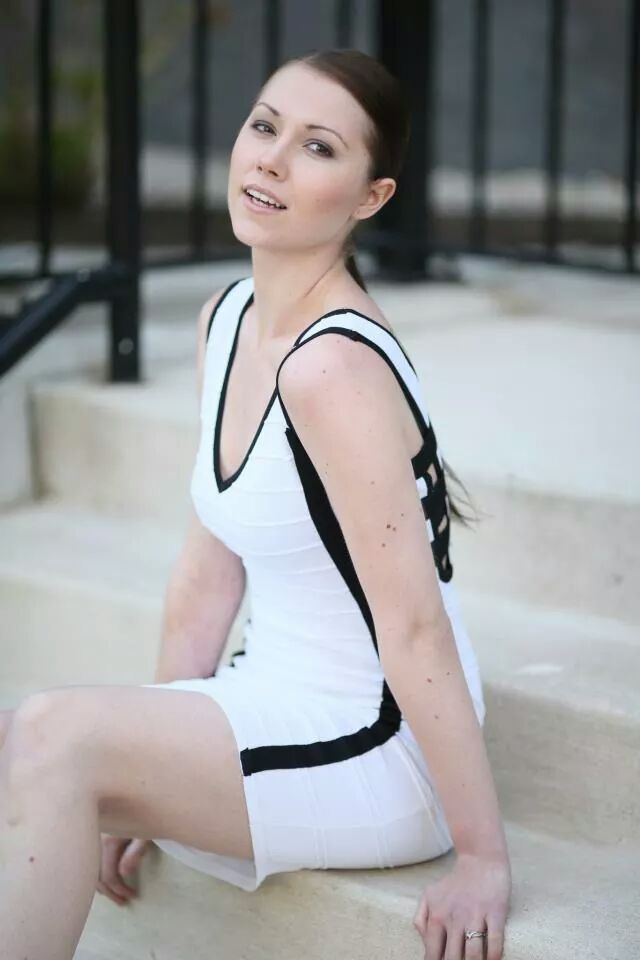 Female model photo shoot of Abelsmommy921