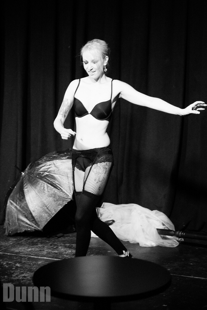 Female model photo shoot of Kittenkartelle by Peter Dunn in Voodoo Comedy Playhouse
