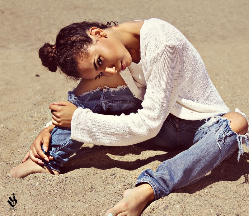 Female model photo shoot of ShaniaLynn in Alameda Beach