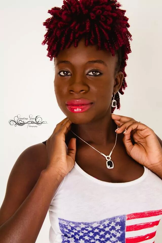 Female model photo shoot of Rosabelle nzambi