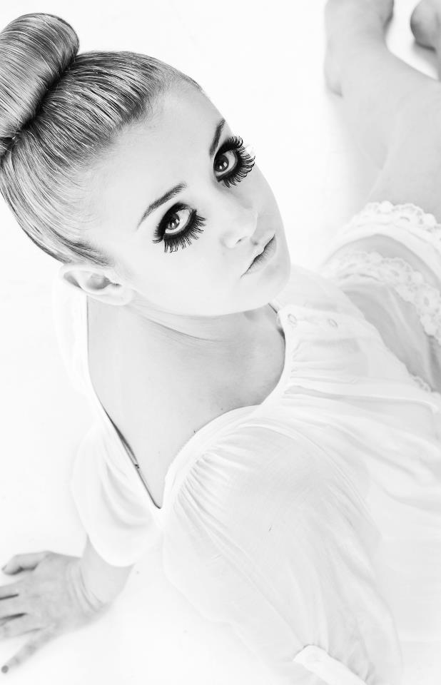 Female model photo shoot of Leanne Hodson MUA