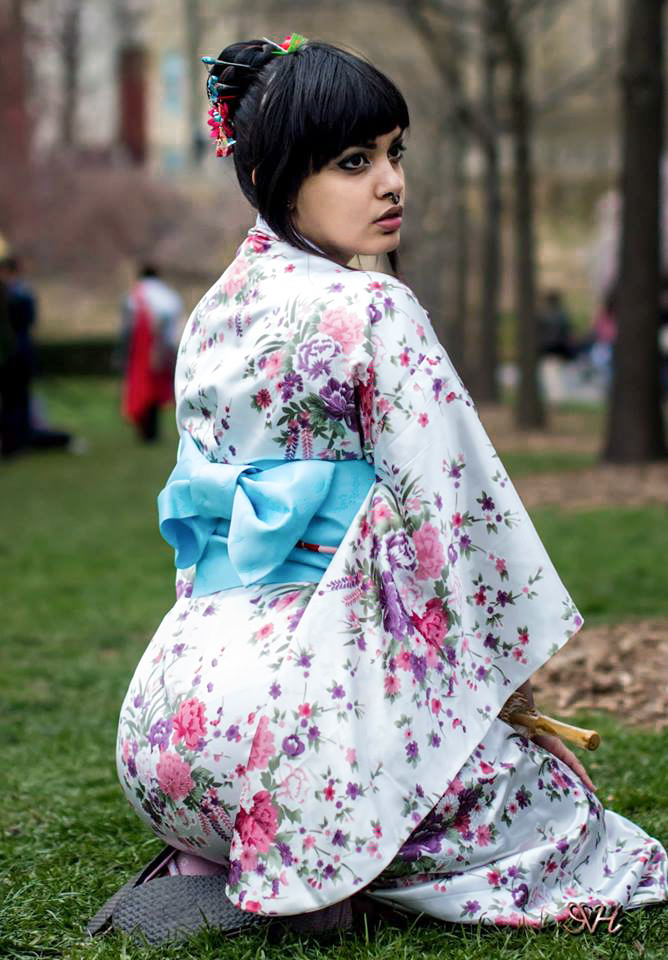 Female model photo shoot of Alli-Stark in Sakura Matsuri BBG