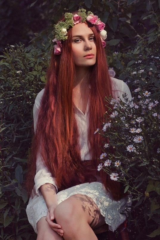 Female model photo shoot of Daria-napreeva