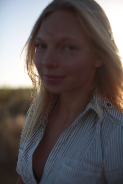 Female model photo shoot of Magda Lena