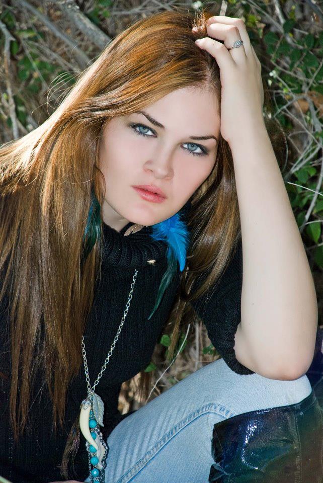 Female model photo shoot of KyleeShantel09 in Lovington NM