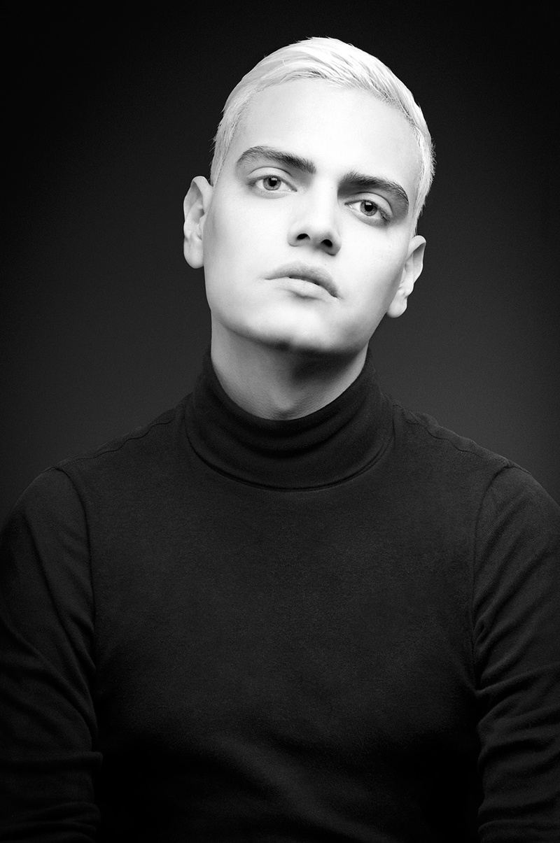 Male model photo shoot of Il Retallack