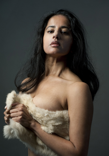 Female model photo shoot of Reshma