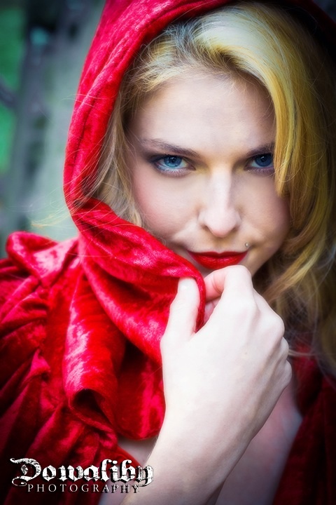 Female model photo shoot of Victoria Winter by Raymond Dowaliby