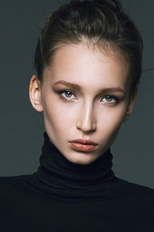 Female model photo shoot of Catherine Antonova