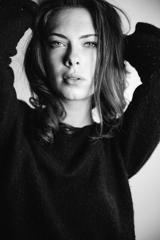 Female model photo shoot of Sier by TokyoRose