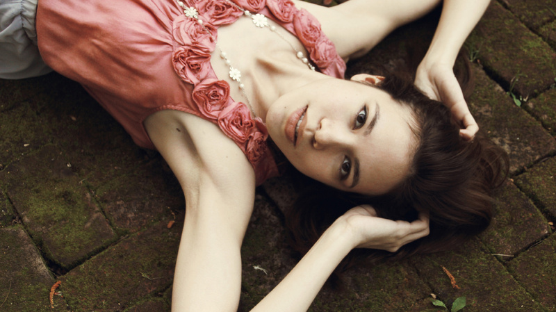 Female model photo shoot of Erica Hau