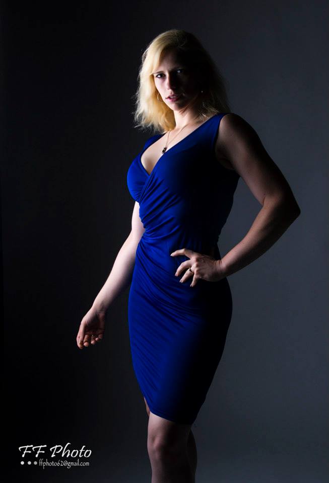 Female model photo shoot of Tracy Mae