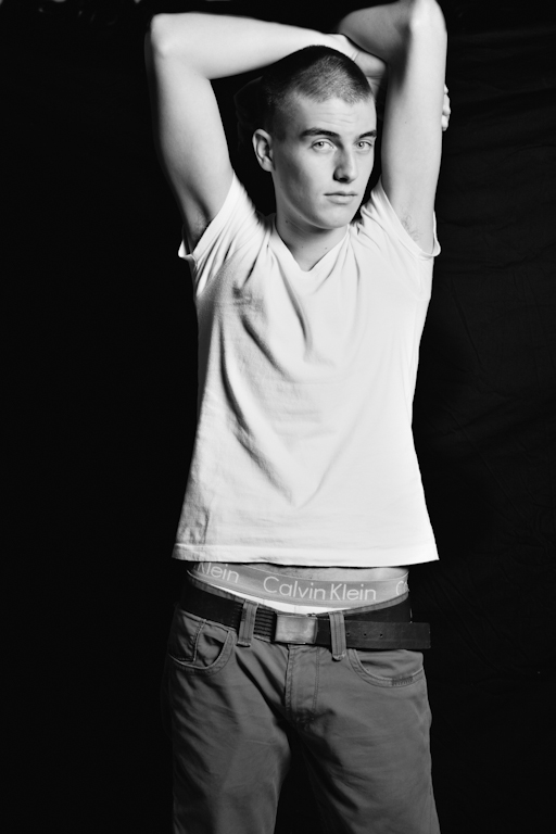 Male model photo shoot of Dan Mendieta
