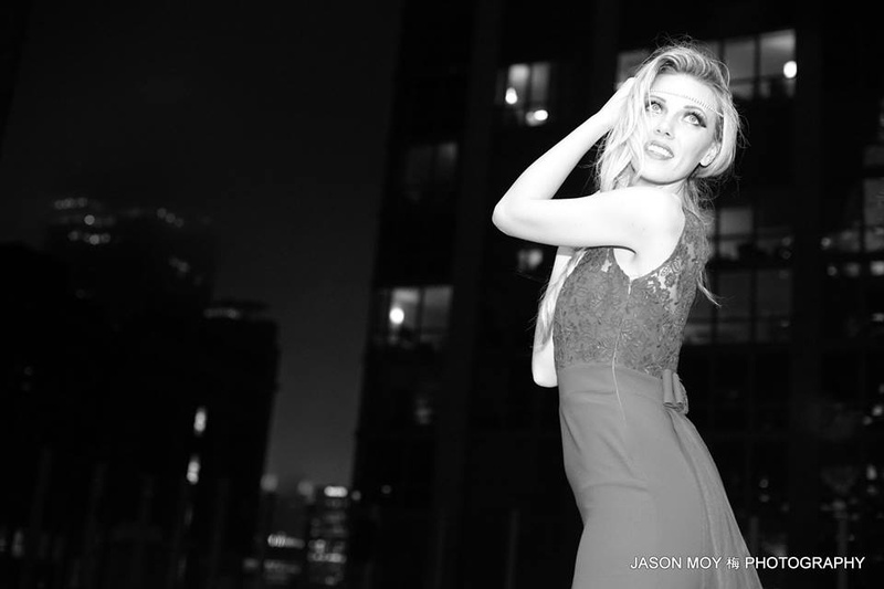 Female model photo shoot of Elena Litvac