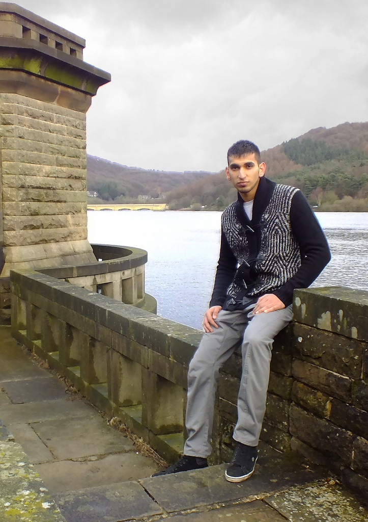 Male model photo shoot of Sameer Nawaz by Klinikle in Lady Bower - Sheffield