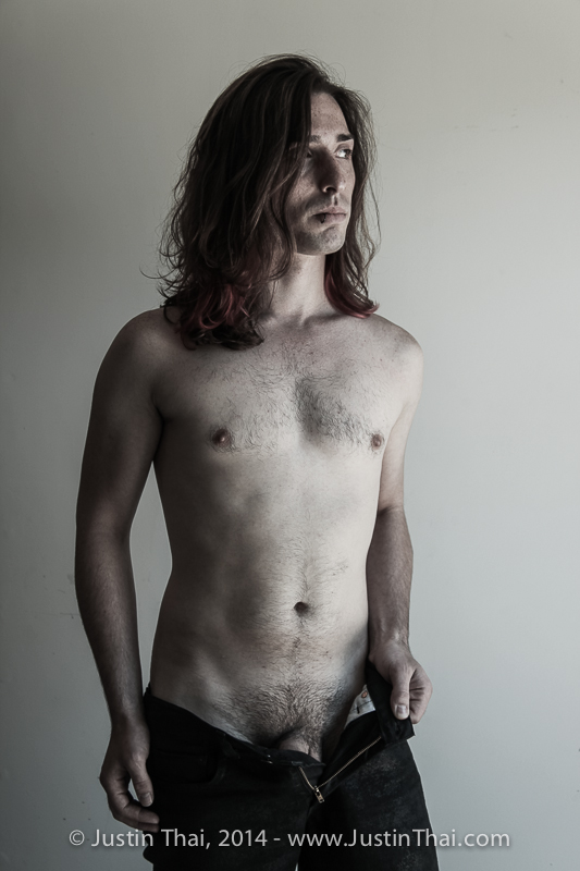 Male model photo shoot of mynnx by Justin Thai