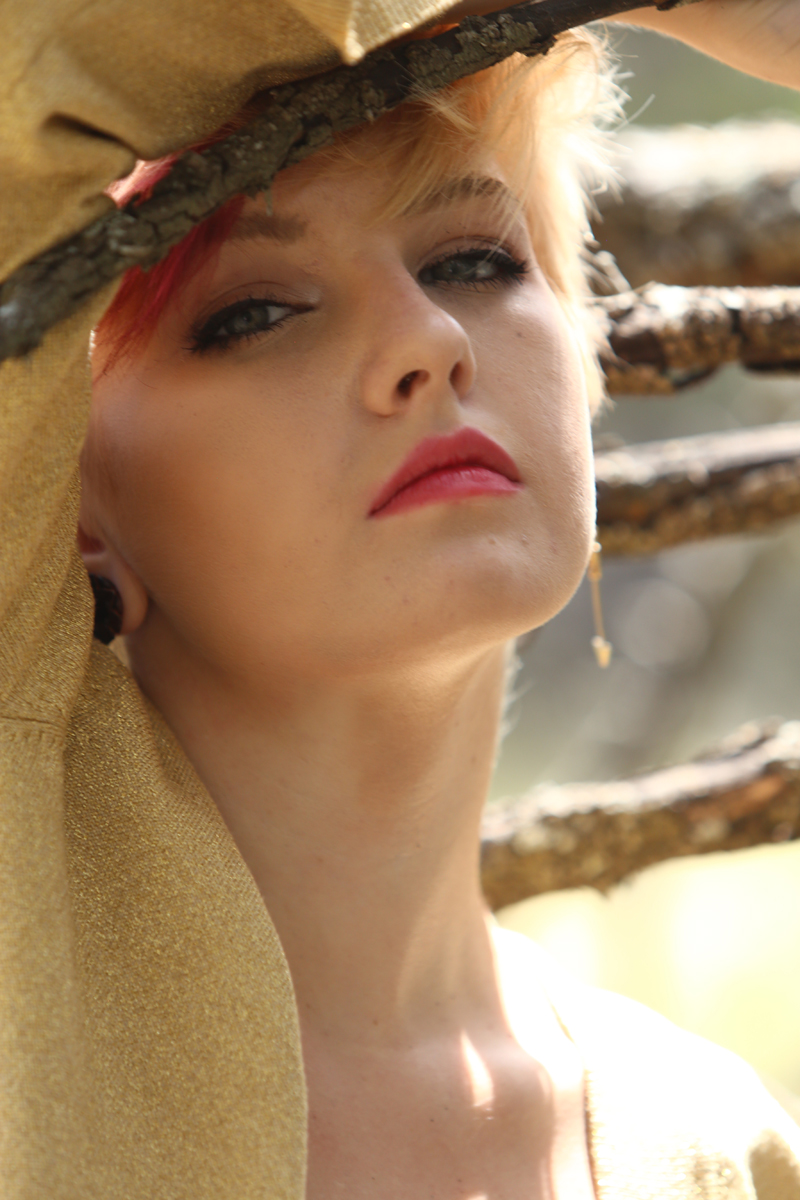 Female model photo shoot of Aysha Renae by RMgreeneyes