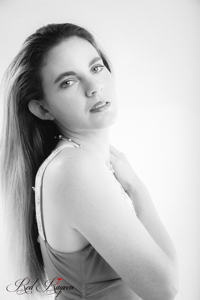Female model photo shoot of Julia Bradley