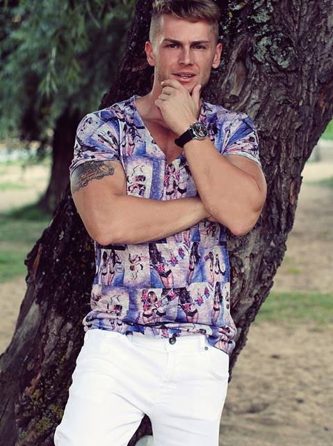 Male model photo shoot of MariusCristian