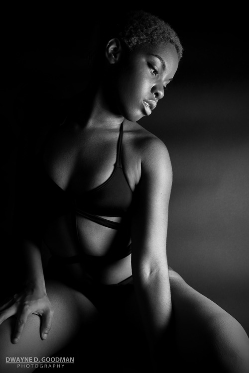 Female model photo shoot of Essence Dior by Dwayne  Goodman