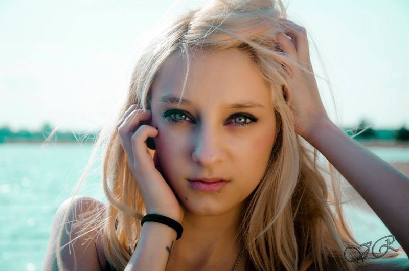 Female model photo shoot of Lexi_loohoo in Des Moines, IA