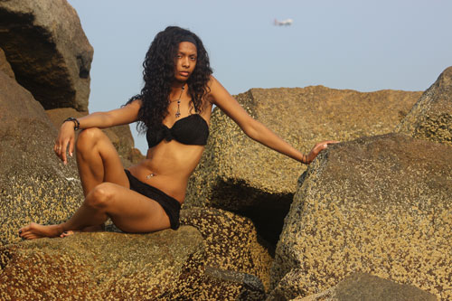 Male and Female model photo shoot of MassBayPhotographer and Cemile in Boston Wintrop Beach
