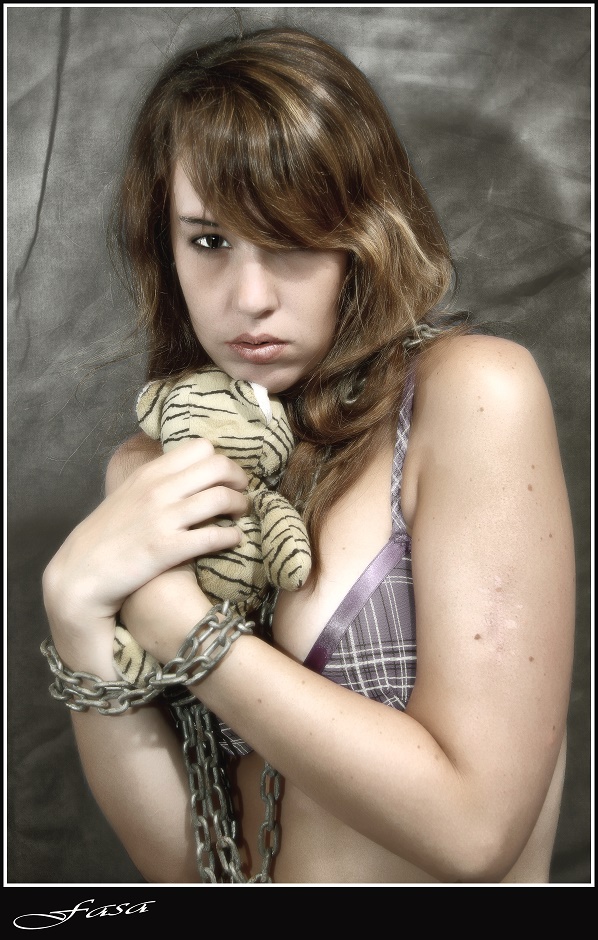 Female model photo shoot of muniketa55 in barcelona
