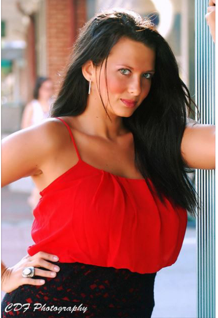 Female model photo shoot of Anissa Danielle 