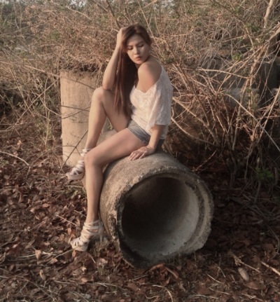 Female model photo shoot of lyndezey cueto