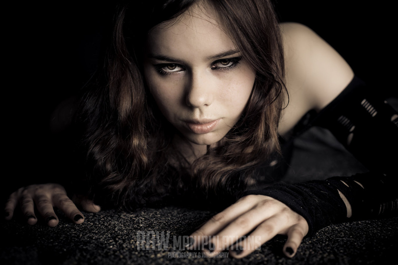 Female model photo shoot of Artemis Ravenna